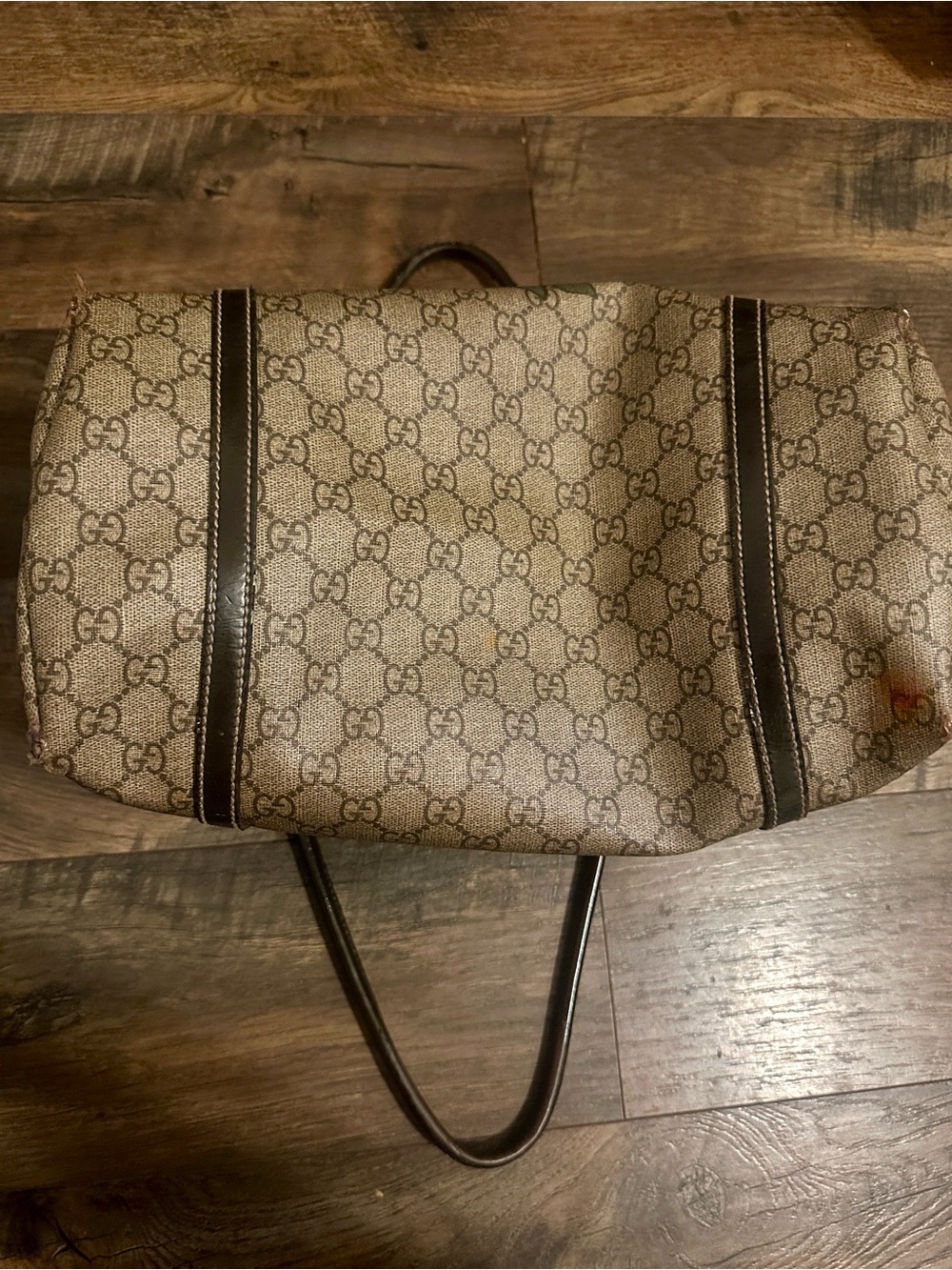 Gucci Beige GG Supreme Tote with Red Rose Heart Graphic - Picture 10 of 16